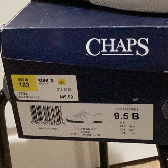 Chaps Oxford Cloth Tennis Shoes - Size 9.5 - Picture 2 of 6